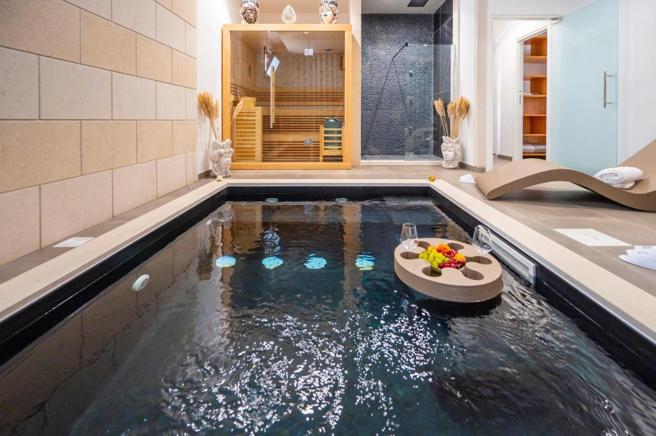 Villa Carmiano Luxury Bedrooms In Avola In The Province Of Syracuse With Spa And Swimming Pool And Wonderful Seaview Екстериор снимка