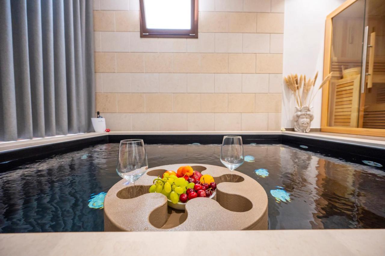 Villa Carmiano Luxury Bedrooms In Avola In The Province Of Syracuse With Spa And Swimming Pool And Wonderful Seaview Екстериор снимка