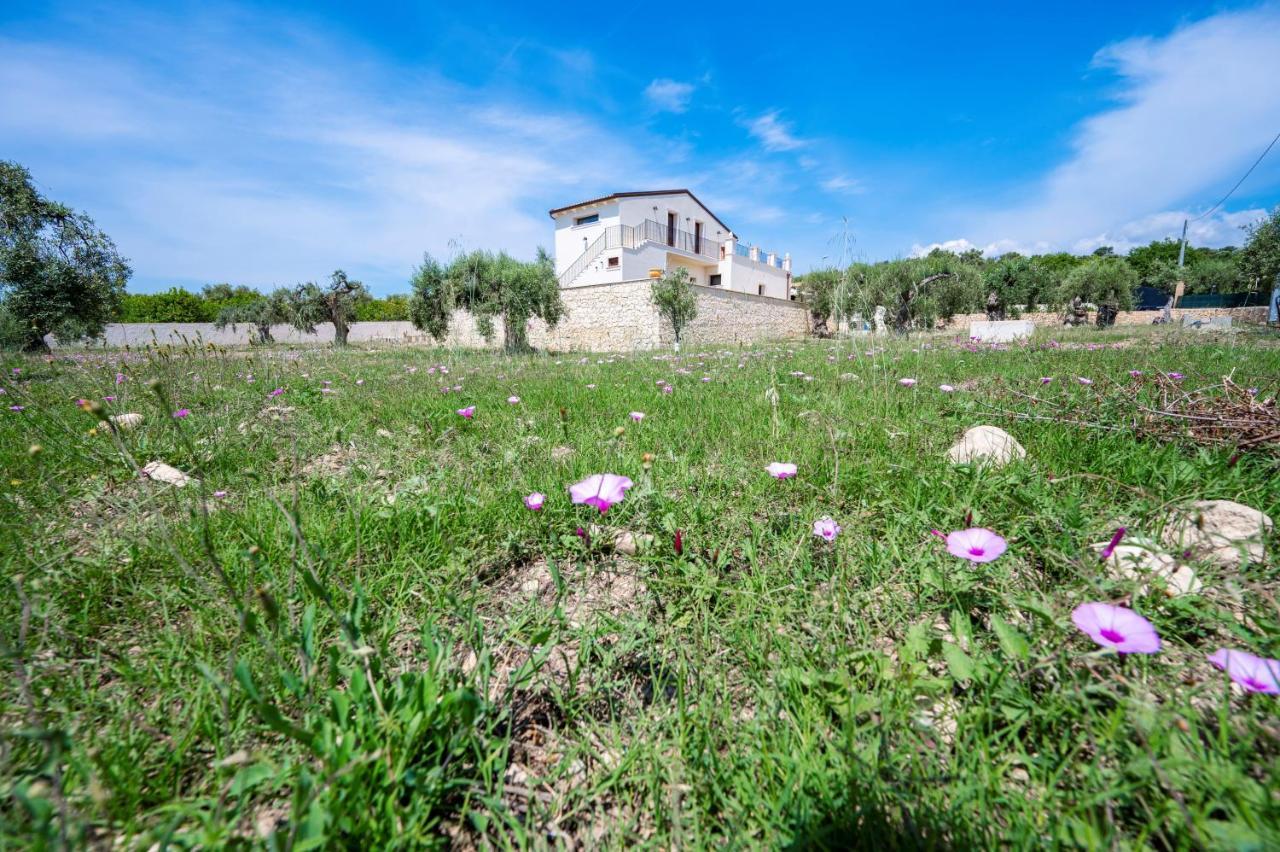 Villa Carmiano Luxury Bedrooms In Avola In The Province Of Syracuse With Spa And Swimming Pool And Wonderful Seaview Екстериор снимка