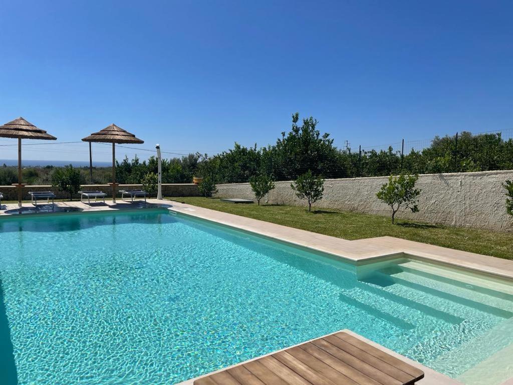 Villa Carmiano Luxury Bedrooms In Avola In The Province Of Syracuse With Spa And Swimming Pool And Wonderful Seaview Екстериор снимка